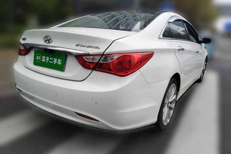 Used Hyundai Sonata 2011 2.0L Automatic Supreme Edition Rear Right 45 Deg
