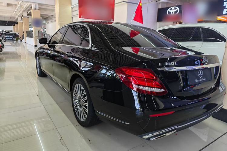 Used Mercedes-Benz E-Class 2020 E 300 L Luxury Model Exterior 3