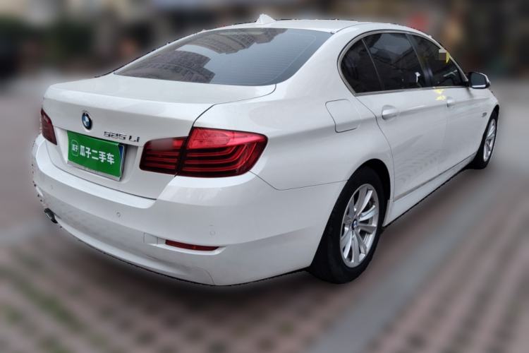Used BMW 5 Series 2014 520Li Elegant Model

