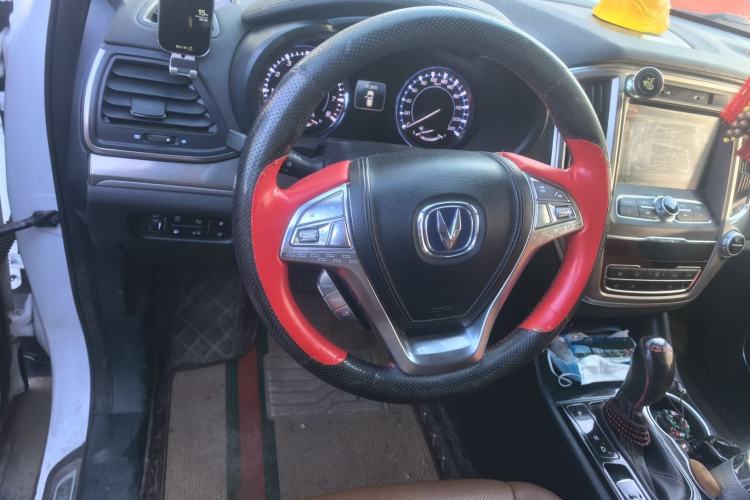 Used CHANGAN CS95 2017 2.0T Four-Wheel Drive ZhiZun Edition
