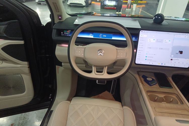 Used Nio ES8 2026 Model 6-seat Executive Signature Edition Steering Wheel