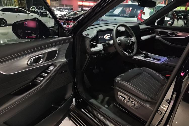 Used GAC Trumpchi GS8 2025 Linghang Series 2.0 TGDI Two-Wheel-Drive Luxury Edition 5 Seats