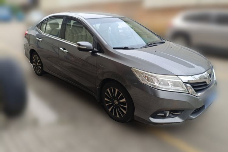 Used Honda Crider 2015 1.8L automatic comfort version Front Right 45 Deg