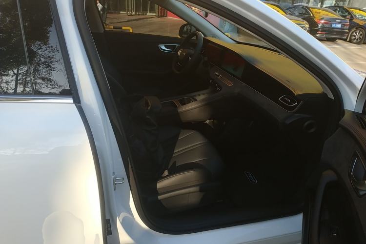 Used Roewe D7 2025 DMH 125km World Champion Excellence Edition