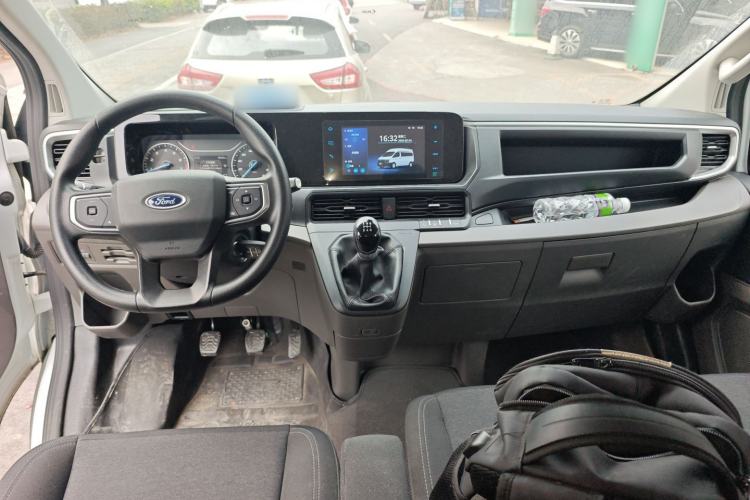 Used Ford Transit 2023 2.0T Gasoline Manual Multifunction Commercial Vehicle Short Wheelbase Low Roof 5/6 Seats