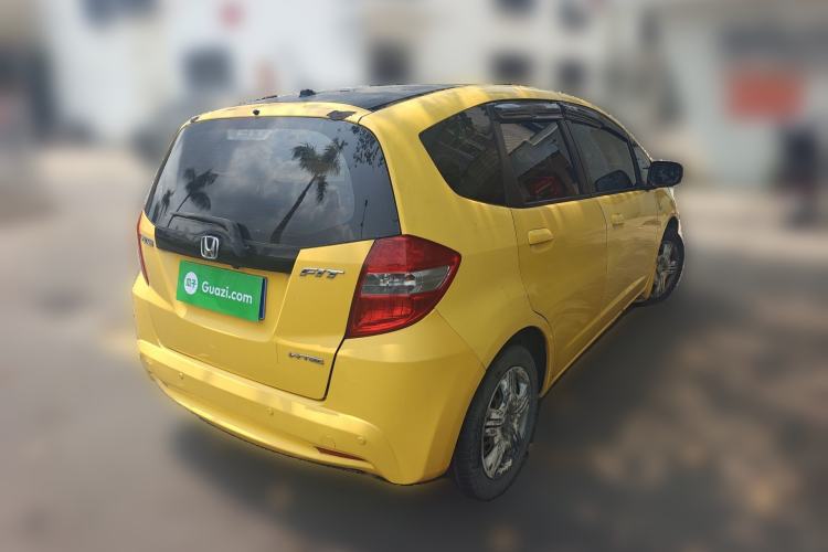 Used Honda Fit 2011 1.3L manual Comfort version