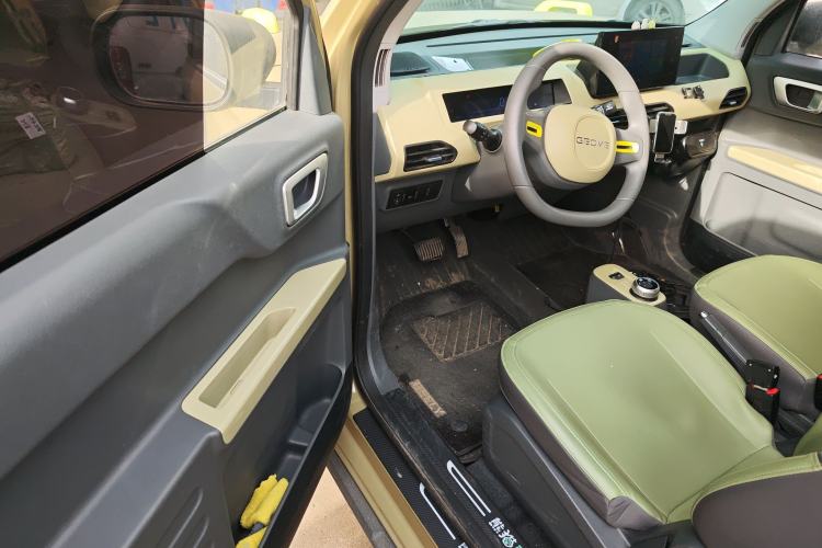 Used Geely Galaxy Panda 2024 200km Panda Rider Driver Seat