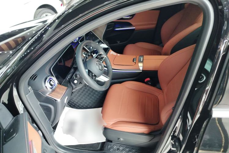 Used Mercedes-Benz GLC 2025 Refreshed GLC 300 L 4MATIC Dynamic Version 5 Seats