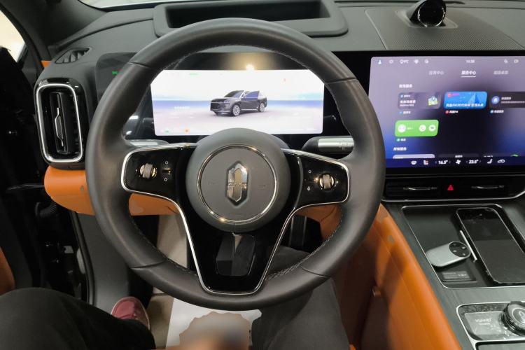 Used Hima AITO M9 2024 Range-Extended Max Edition 42 kWh 5-Seater Version Center Console