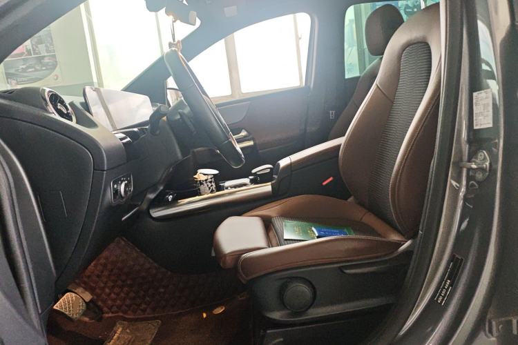 Used Mercedes-Benz B-Class 2020 B 200 Sport Edition Left Front Seat