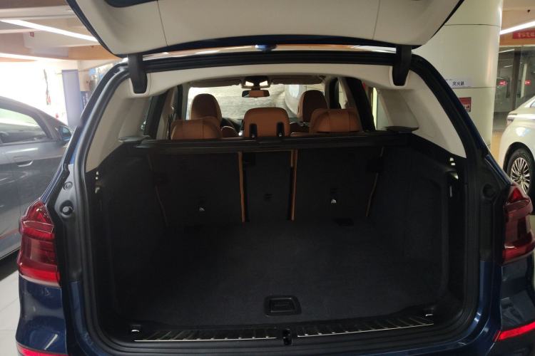 Used BMW X3 2020 xDrive28i Luxury Package Trunk