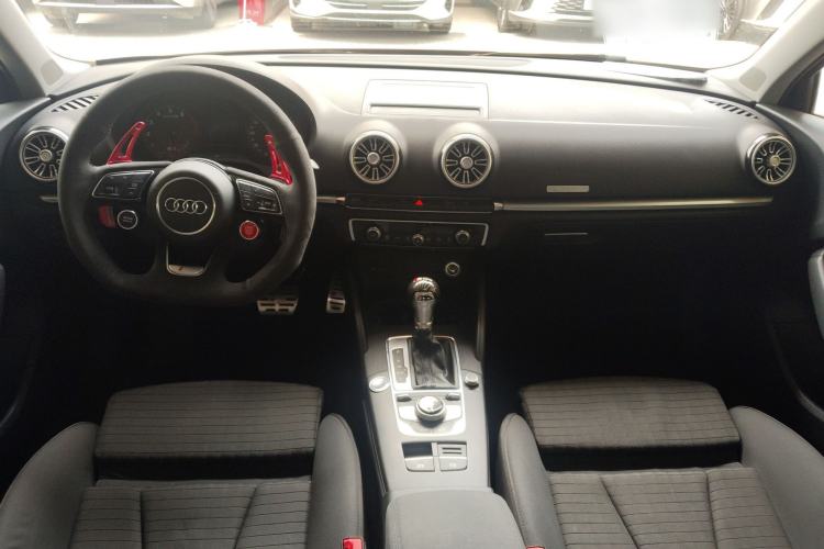 Used Audi A3 2019 Limousine 40 TFSI Sport Version China V Emission Standard Center Console
