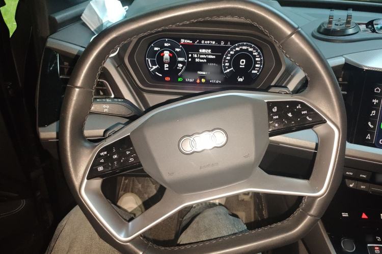 Used Audi Q5 e-tron 2023 40 e-tron Starry Edition Mecha Kit Steering Wheel