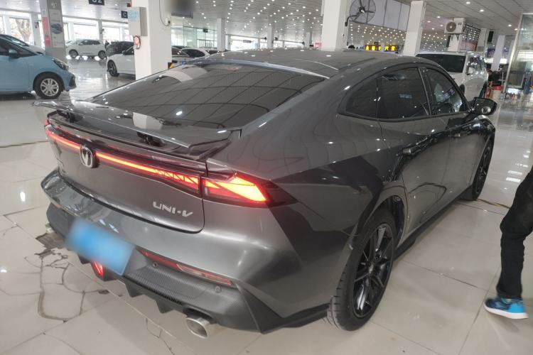 Used Changan UNI-V 2023 1.5T Prestige Model