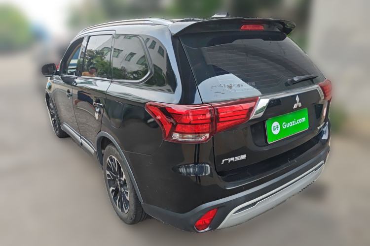 Used Mitsubishi Outlander 2019 2.0L Two-Wheel Drive Comfort Edition 5 Seats China V Standard
