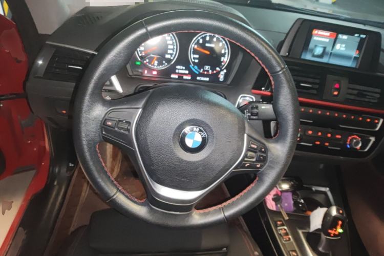 Used BMW 2 Series 2018 220i Sport Design Package Steering Wheel