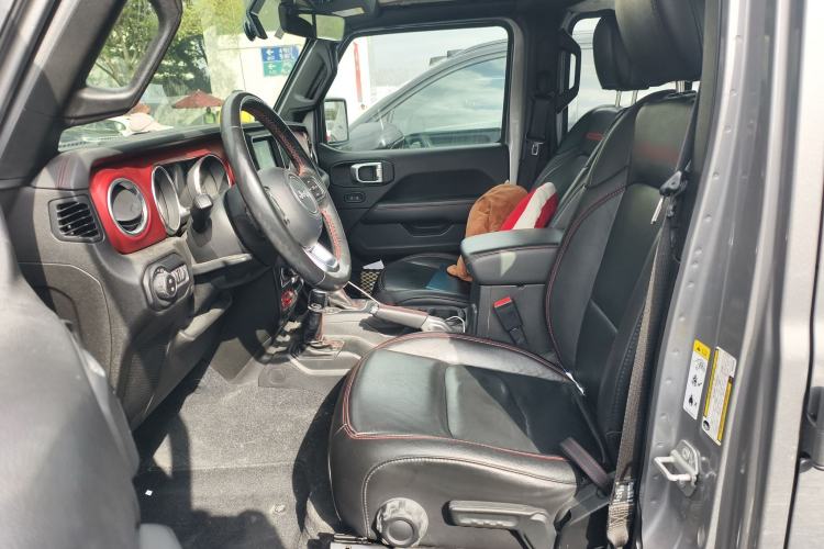 Used Jeep Wrangler 2019 2.0T Rubicon Four-Door Version China VI Emission Standard
