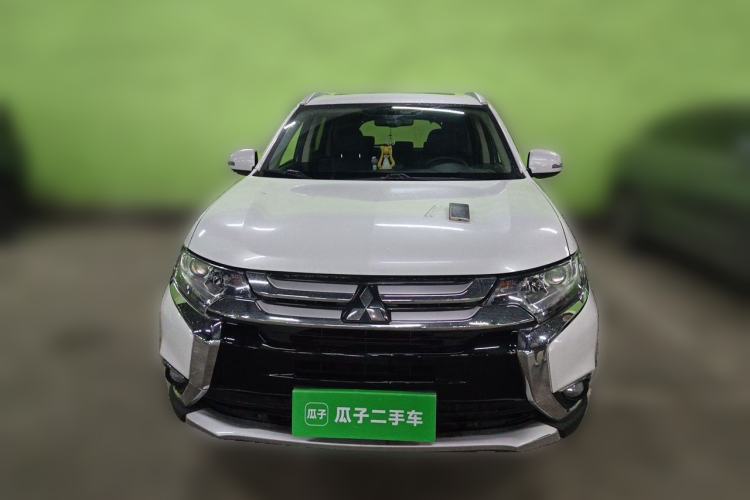 Used Mitsubishi Outlander 2018 2.0L Two-Wheel Drive Glory Edition 5 Seats
