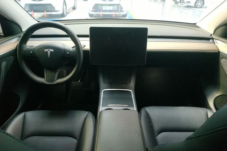 Used Tesla Model Y 2022 Revised Version Rear-Wheel Drive Center Console