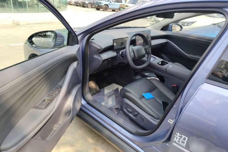 Used Nissan N6 2026 Model 180 Max Driver Seat