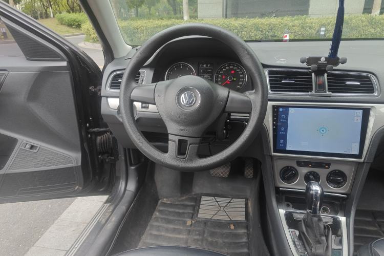 Used Volkswagen Lavida 2013 1.4TSI DSG Comfort Edition