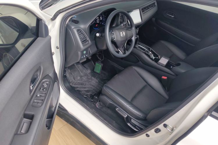 Used Honda Vezel 2020 1.5L CVT Pioneer Edition Driver Seat