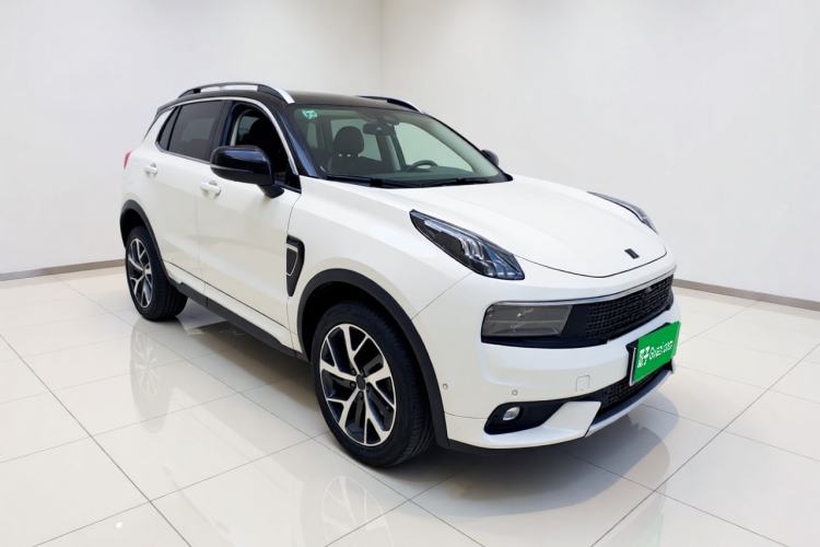 Used Lynk & Co 01 2017 2.0T Four-Wheel Drive Pro Edition Front Right 45 Deg
