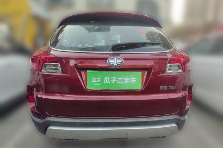 Used Bestune X80 2013 2.0L automatic comfort version
