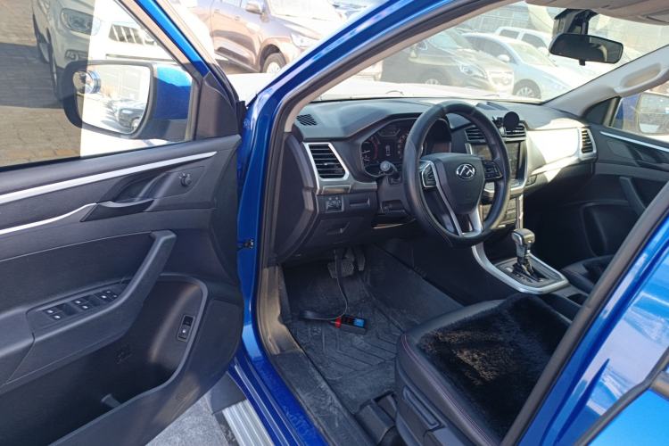 Used SAIC MAXUS T60 2017 2.0T Gasoline Automatic Two-Wheel Drive High-Ride Elite Standard Cabin
