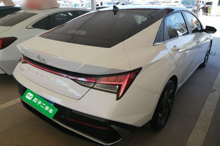 Used Hyundai Elantra 2023 1.5L CVT LUX Prestige Edition