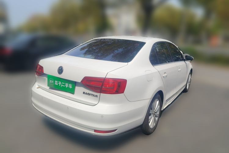 Used Volkswagen Sagitar 2015 1.6L Automatic Comfort Model
