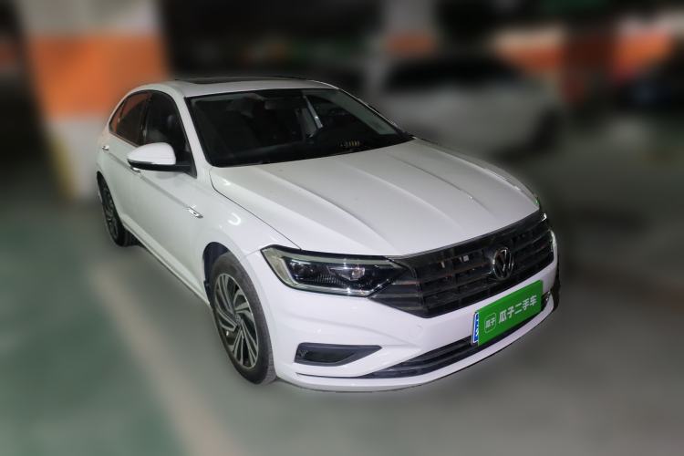 Used Volkswagen Sagitar 2022 280TSI DSG Flyover Edition Front Right 45 Deg