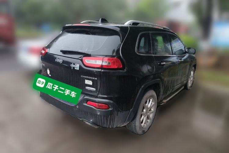 Used Jeep Cherokee 2016 2.4L Leading Smart Version