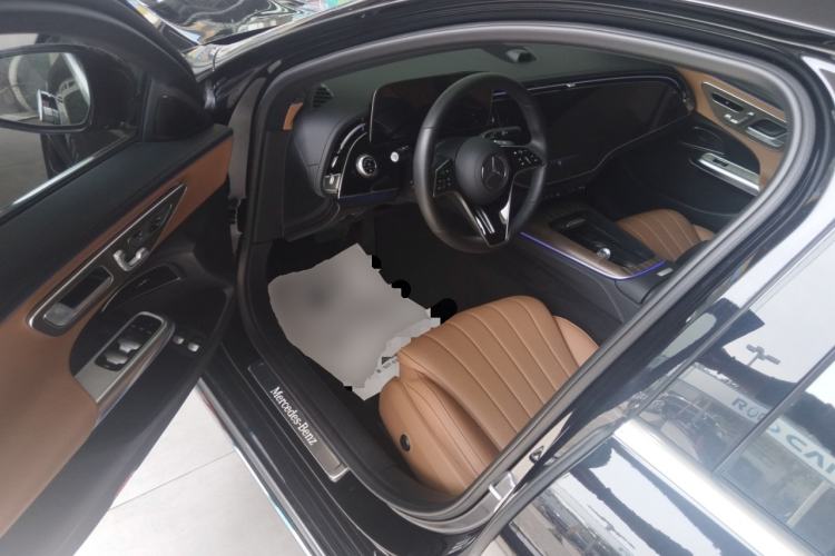 Used Mercedes-Benz E-Class New Energy 2024 E 350 e L Plug-in Hybrid Sedan Driver Seat