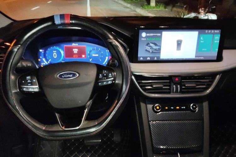 Used Ford Escape 2020 EcoBoost 245 Four-Wheel Drive Luxury Edition