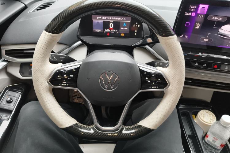 Used Volkswagen ID.4 CROZZ 2021 Long-Range PRO Two-Wheel Drive Version
