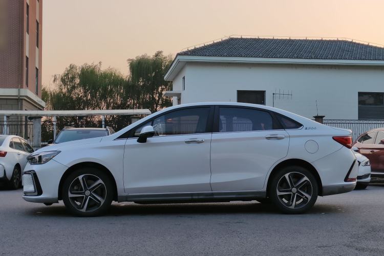 Used BAIC Beijing EU5 2018 R500 Smart Wind Edition