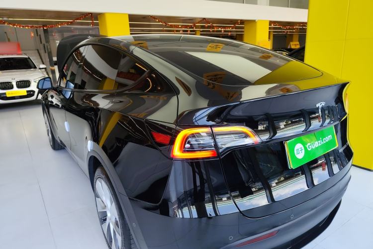 Used Tesla Model Y 2023 Rear-Wheel-Drive Version