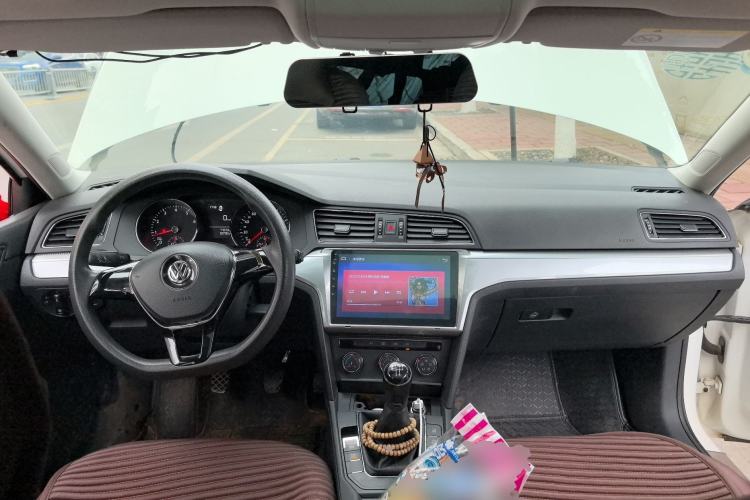 Used Volkswagen Lamando 2017 230TSI Manual Trend Edition
