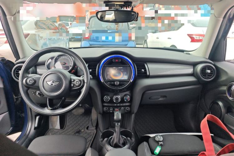 Used MINI 2015 1.5T COOPER Fun Five-Door Edition Center Console