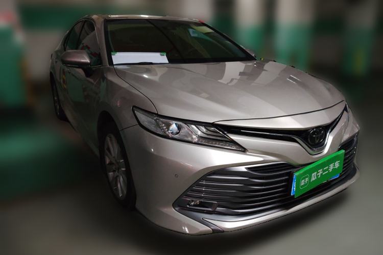 Used Toyota Camry 2018 2.0G Luxury Edition Front Right 45 Deg