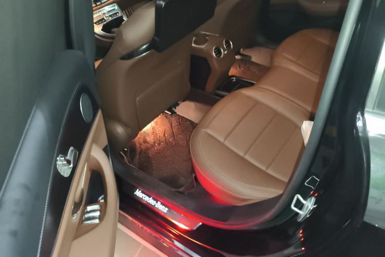 Used Mercedes-Benz E-Class 2019 E 300 L Sport Luxury Edition Left Rear Seat