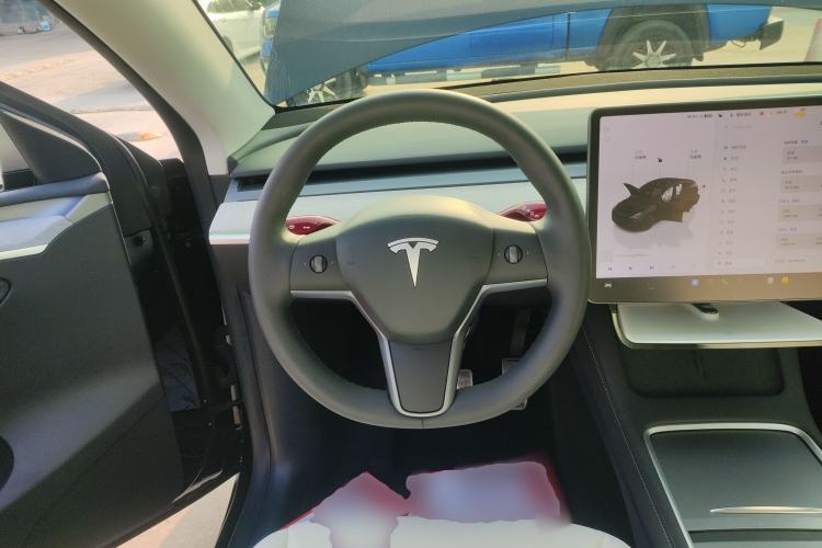 Used Tesla Model Y 2023 Rear-Wheel-Drive Version