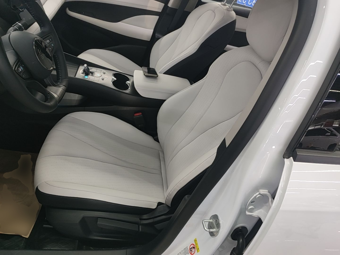 BYD Seal 05 DM-i 2025 DM-i Smart Drive 55KM Luxury Model — снимка 17