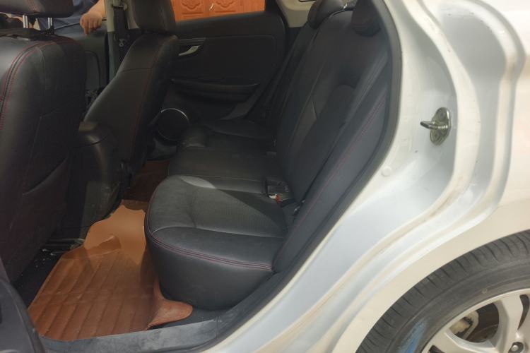 Used Bestune B50 2016 1.6L manual Comfort trim level Left Rear Seat