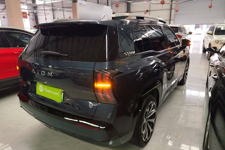 Used AION V 2024 Aion Tyrannosaurus 650 Smart Premium Edition