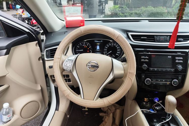 Used Nissan X-Trail 2014 2.0L CVT Comfort Edition 2WD Steering Wheel