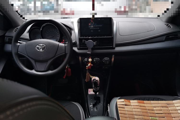 Used Toyota Vios 2016 1.5L Automatic ZhiZhen Xingyao Edition Center Console