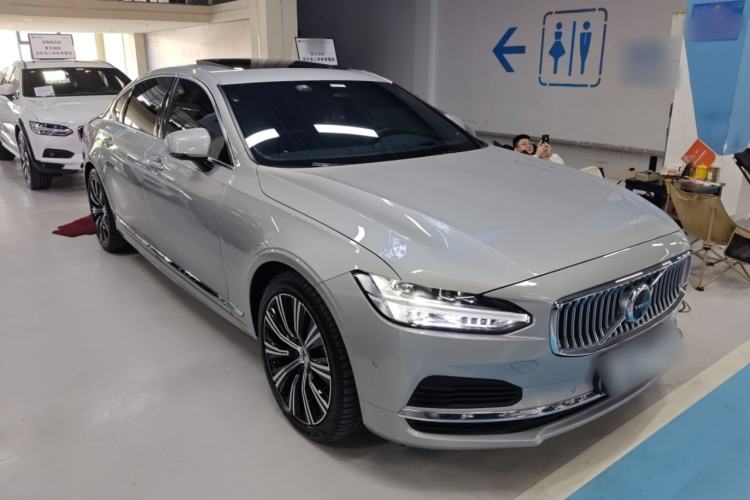 Used Volvo S90 New Energy 2023 T8 Plug-in Hybrid All-Wheel Drive Long-Range Luxury Edition
