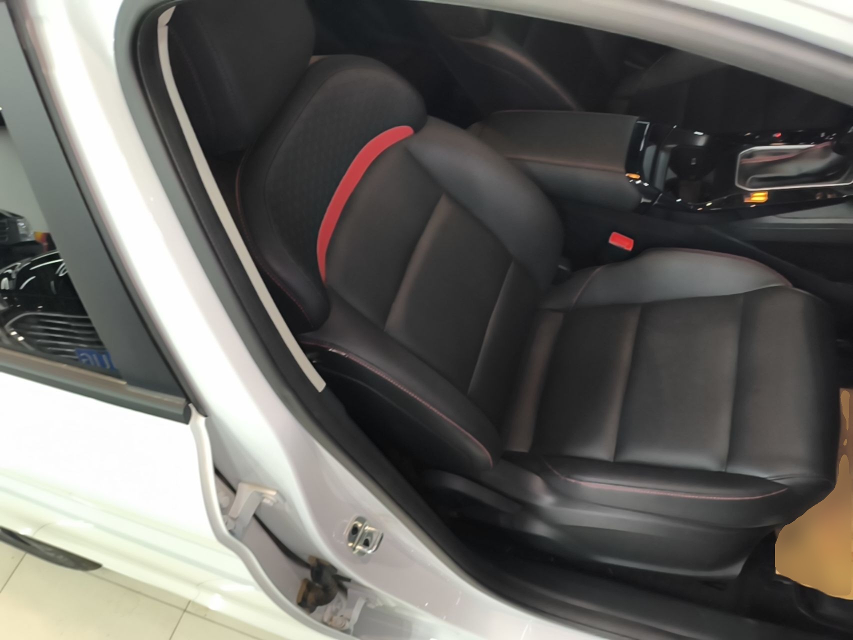 MG 5 2023 180 DVVT CVT Luxury Edition — снимка 19